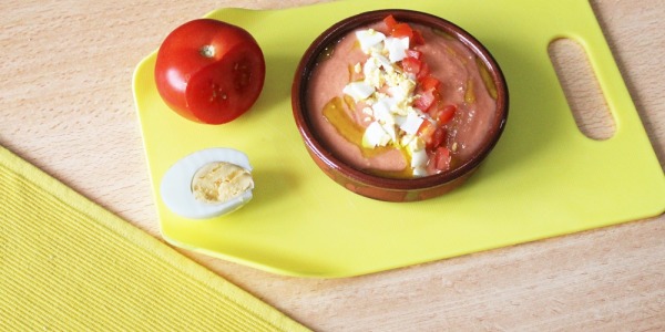 Damos la bienvenida al verano con un rico salmorejo